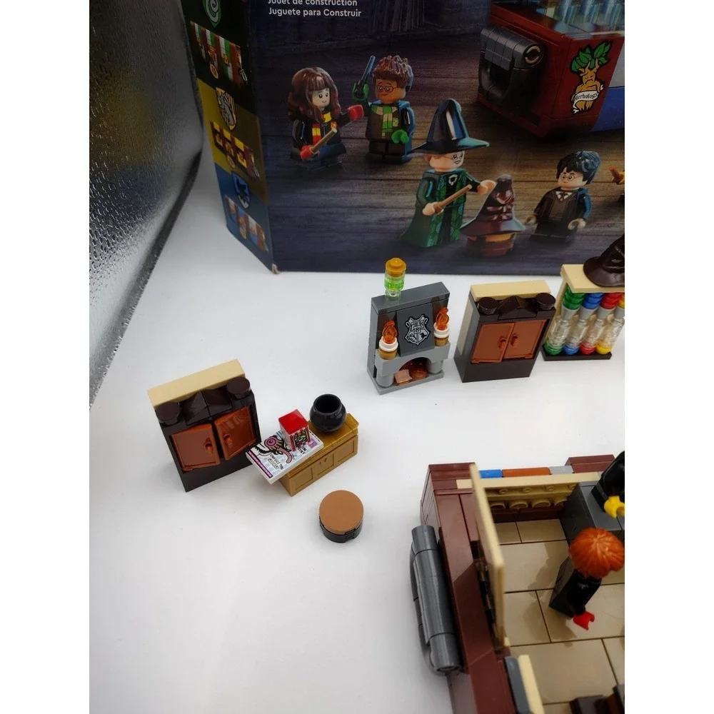 LEGO Harry Potter Hogwarts Magical Trunk 76399 603 pcs Retired Open Box Complete